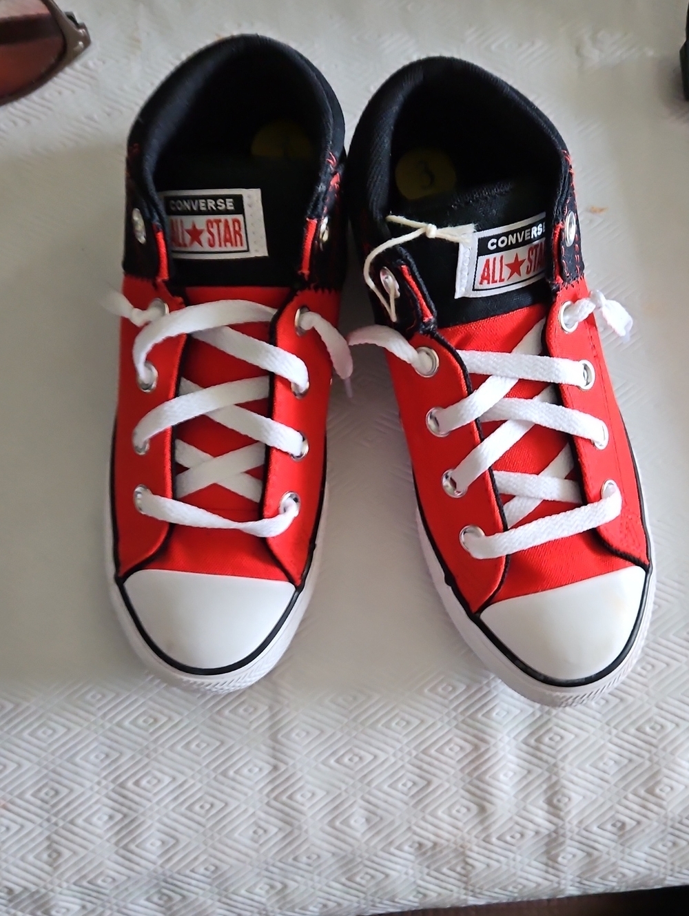 Converse Kids Red and Black Low-Top Sneakers